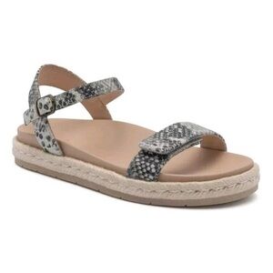 Abeo Isle Bio System Espadrille Adjustable Strap
Sandals US 10 Neutral Footbed